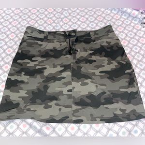 Camp skirt from Eddie